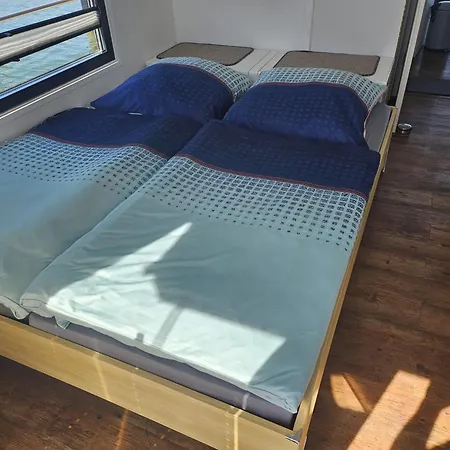 Hausboot Tollow Stralsund